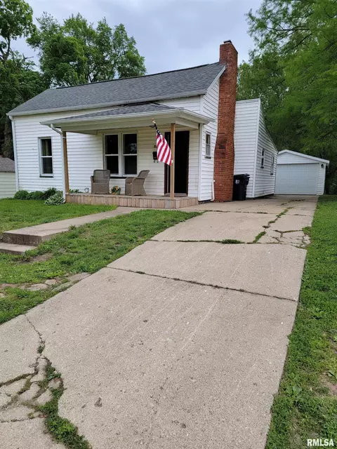 320 Cass Pl, Canton, IL 61520 photo 37