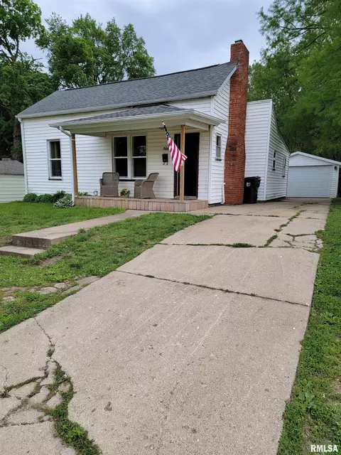 320 Cass Pl, Canton, IL 61520 photo 36