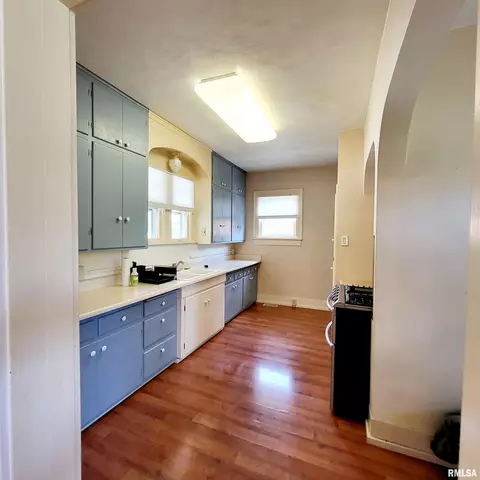 60 E Cherry St, Canton, IL 61520 photo 26