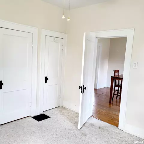 60 E Cherry St, Canton, IL 61520 photo 14