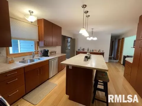 908 Pennyoaks Dr, Macomb, IL 61455 photo 12