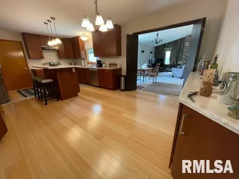 908 Pennyoaks Dr, Macomb, IL 61455 photo 14