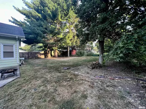 836 Beverly Ave, Macomb, IL 61455 photo 37