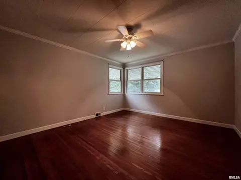 836 Beverly Ave, Macomb, IL 61455 photo 21