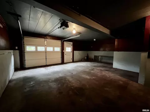 836 Beverly Ave, Macomb, IL 61455 photo 31