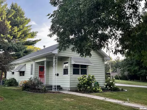 836 Beverly Ave, Macomb, IL 61455 photo 1