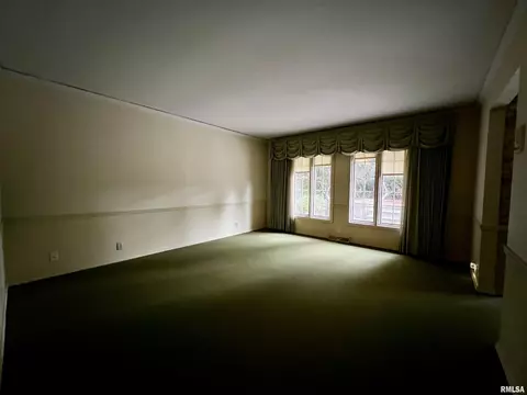 10 Rye Ct, Macomb, IL 61455 photo 3