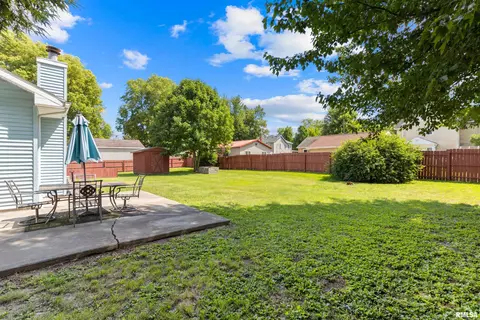 404 E 3rd St, Delavan, IL 61734 photo 4
