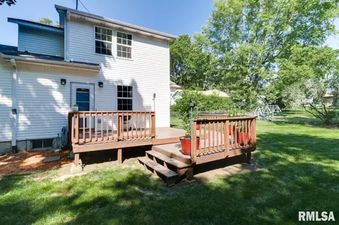 107 W B St, Delavan, IL 61734 photo 26