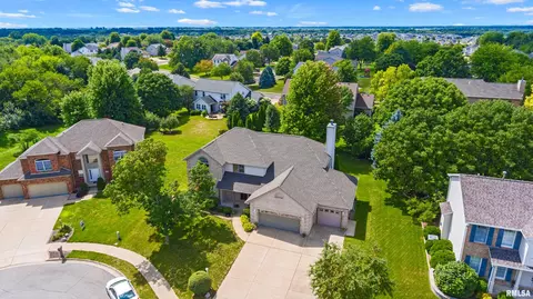 11207 N Daniel Ct, Dunlap, IL 61525 photo 2