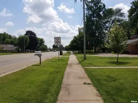 1160 N Main St, Canton, IL 61520 photo 5