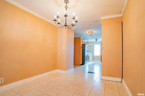 806 Spring St, Washington, IL 61571 photo 9