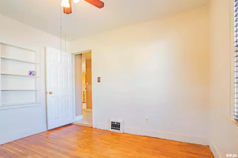 806 Spring St, Washington, IL 61571 photo 14