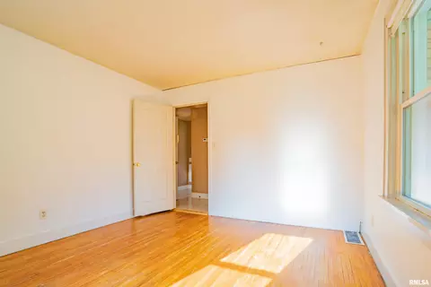 806 Spring St, Washington, IL 61571 photo 11