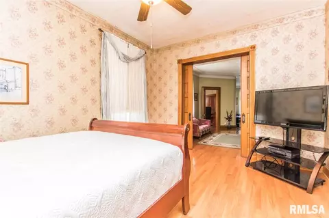 402 E State St, Manito, IL 61546 photo 20