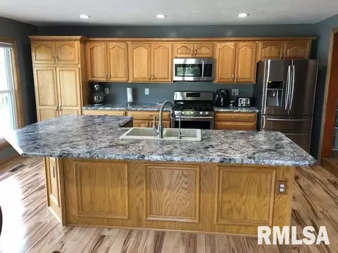 15925 E Cheyenne Dr, Cuba, IL 61427 photo 10