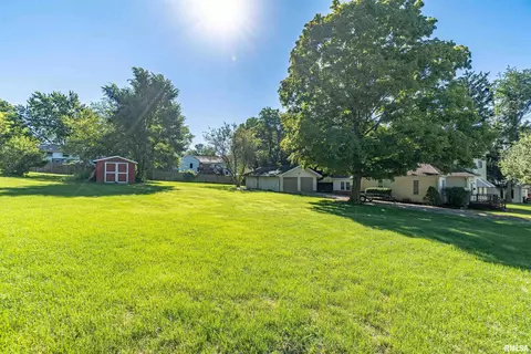 209 N Rolla St, Eureka, IL 61530 photo 30