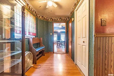209 N Rolla St, Eureka, IL 61530 photo 8