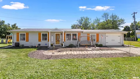 308 Maplewood Blvd, Dunlap, IL 61525 photo 1