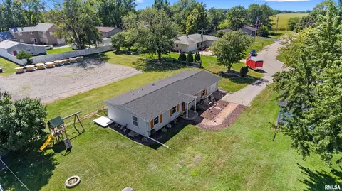 308 Maplewood Blvd, Dunlap, IL 61525 photo 4