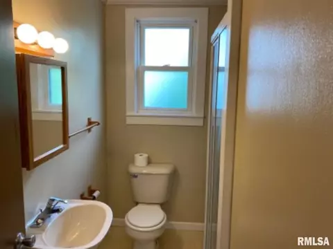 1602 E Wheeler St, Macomb, IL 61455 photo 14