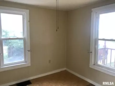 1602 E Wheeler St, Macomb, IL 61455 photo 12
