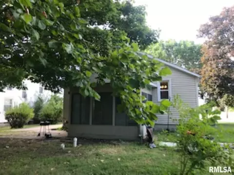 1602 E Wheeler St, Macomb, IL 61455 photo 23
