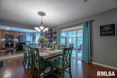 9364 W Lake Camelot Dr, Mapleton, IL 61547 photo 8
