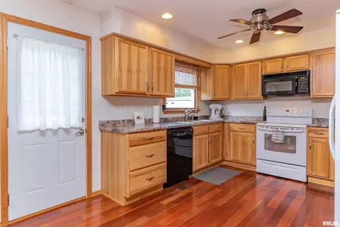 1335 Douglas Rd, Metamora, IL 61548 photo 22