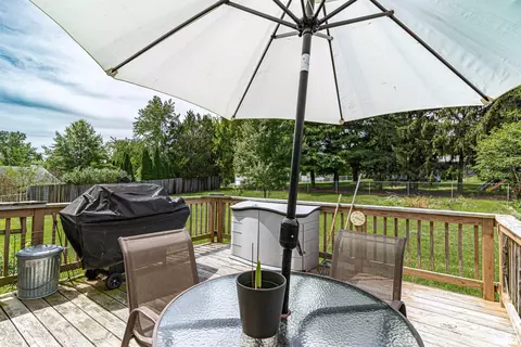 1335 Douglas Rd, Metamora, IL 61548 photo 8