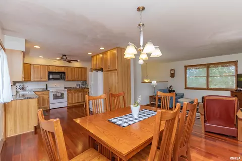 1335 Douglas Rd, Metamora, IL 61548 photo 21