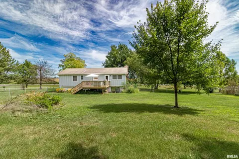 1335 Douglas Rd, Metamora, IL 61548 photo 12