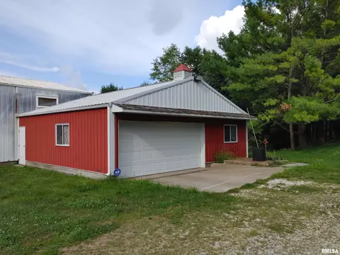 1147 E Guth Rd, Washington, IL 61571 photo 3