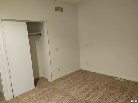 1147 E Guth Rd, Washington, IL 61571 photo 23