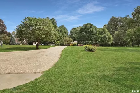 6407 N Fox Chapel Trl, Edwards, IL 61528 photo 3