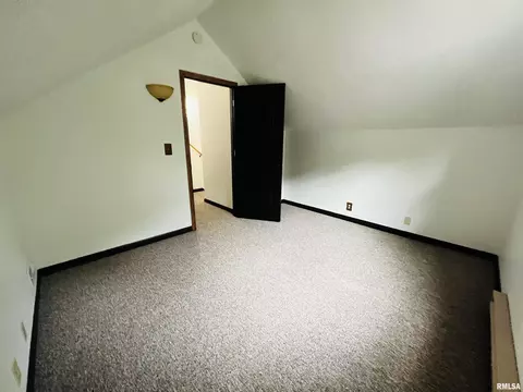 416 Hurst Dr, Macomb, IL 61455 photo 21