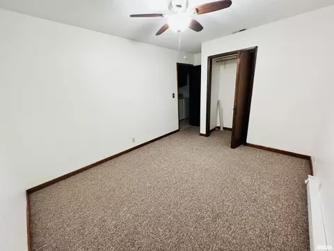 416 Hurst Dr, Macomb, IL 61455 photo 18
