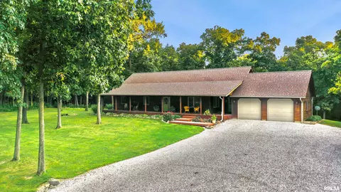 20305 N Blue Ridge Rd, Chillicothe, IL 61523