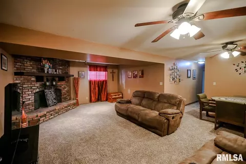9741 W Guinivere Dr, Mapleton, IL 61547 photo 32