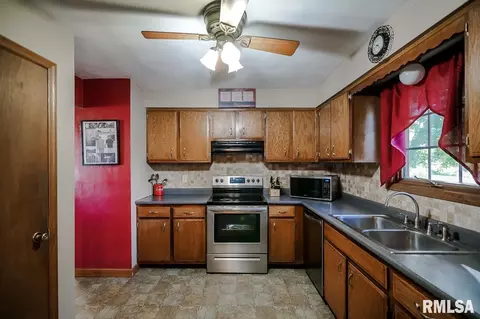 9741 W Guinivere Dr, Mapleton, IL 61547 photo 9
