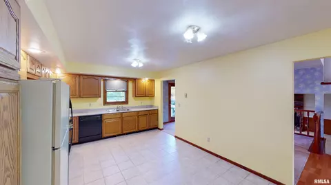 207 Warrior Way, Germantown Hills, IL 61548 photo 16