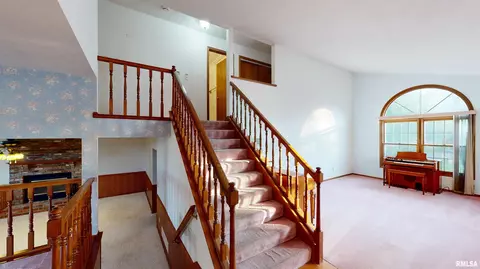 207 Warrior Way, Germantown Hills, IL 61548 photo 10