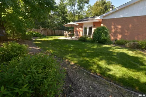 142 E Morningside Dr, Peoria, IL 61614 photo 56
