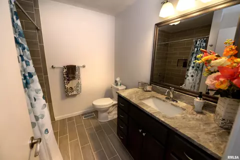 142 E Morningside Dr, Peoria, IL 61614 photo 44