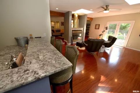 142 E Morningside Dr, Peoria, IL 61614 photo 13