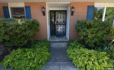 142 E Morningside Dr, Peoria, IL 61614 photo 6