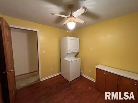 820 E Myrtle St, Canton, IL 61520 photo 19