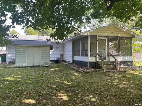 827 W Chase St, Macomb, IL 61455 photo 12