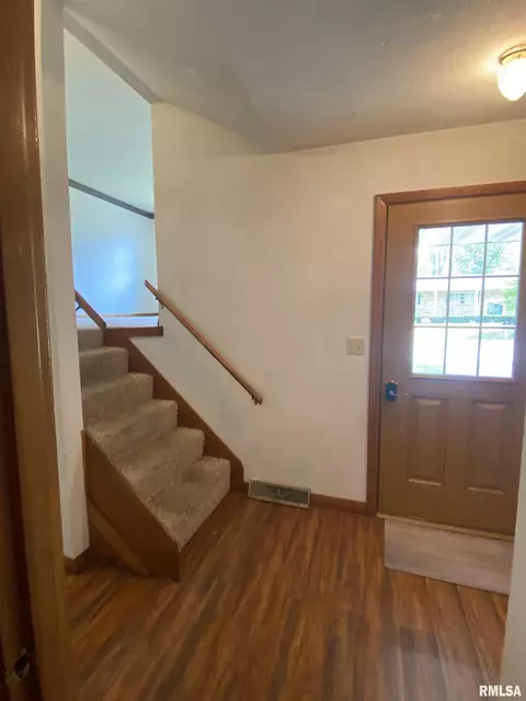 130 Doe Run St, Macomb, IL 61455 photo 32