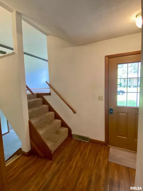 130 Doe Run St, Macomb, IL 61455 photo 16